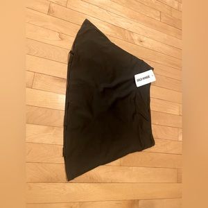 GOLD HINGE SKIRT/ SIZE M/ NEVER WORN/ TAG STILL ATTACHED